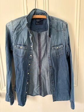 American Eagle 🦅 Jean Button-Down Denim Shirt- Blue